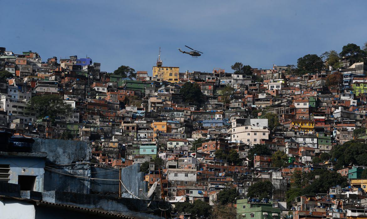 Seis em dez homicídios de crianças não são esclarecidos no Rio
