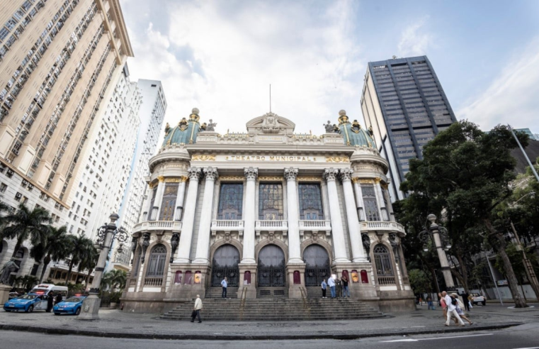 Theatro Municipal do Rio comemora 114 anos com apresentações gratuitas e pré-estreia de ópera