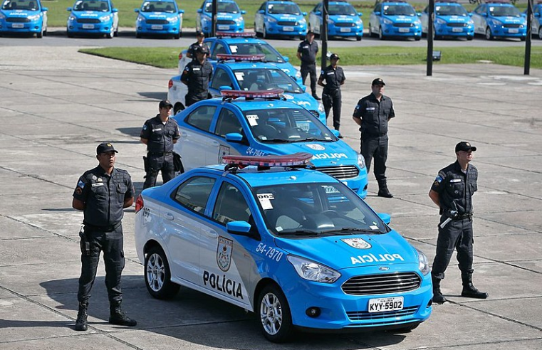 Governo do RJ publica decreto para que PM instale câmeras em fardas