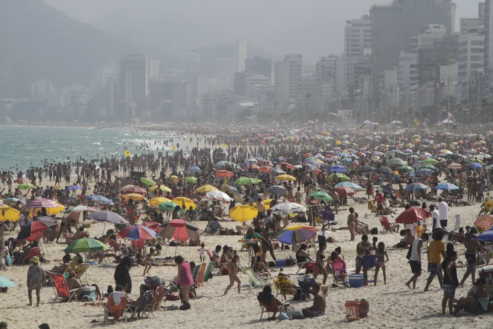 Calor no Rio de Janeiro: Sensação Térmica 52,7 graus, antecede possível alívio com frente fria