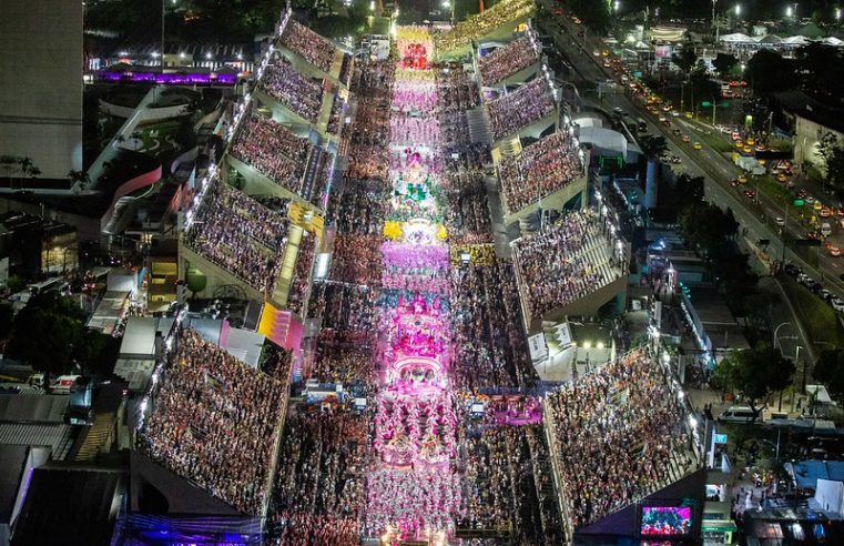 Carnaval 2024 no Rio promete desfiles espetaculares a partir de 9 de fevereiro, confira datas