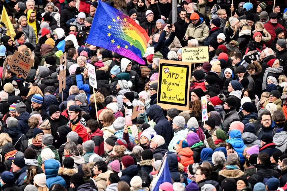 Protesto histórico contra extrema-direita reúne mais de 250 mil na Alemanha