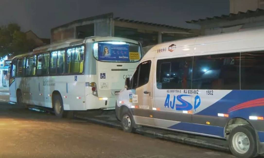 Ônibus de Angra dos Reis é alvo de assalto no Rio de Janeiro