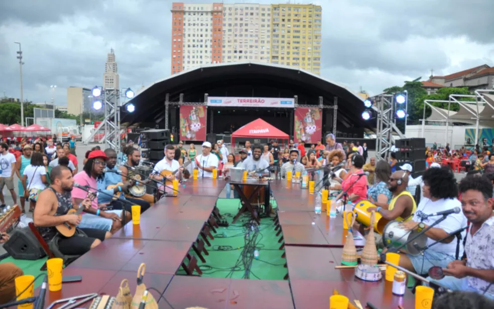 Confira a programação completa da abertura de carnaval no Terreirão do Samba