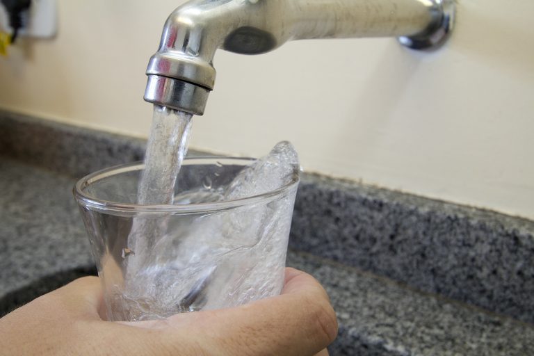 Projeto exige fornecimento de água potável nas instituições de ensino