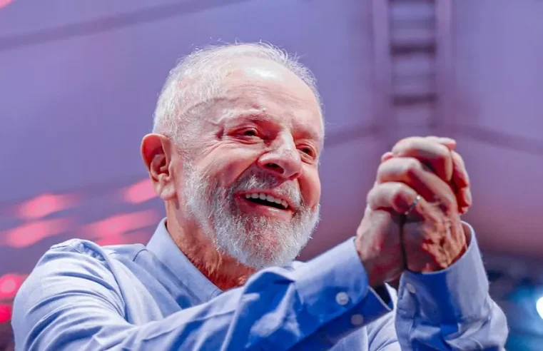 Lula celebra 79 anos com restrições após acidente doméstico