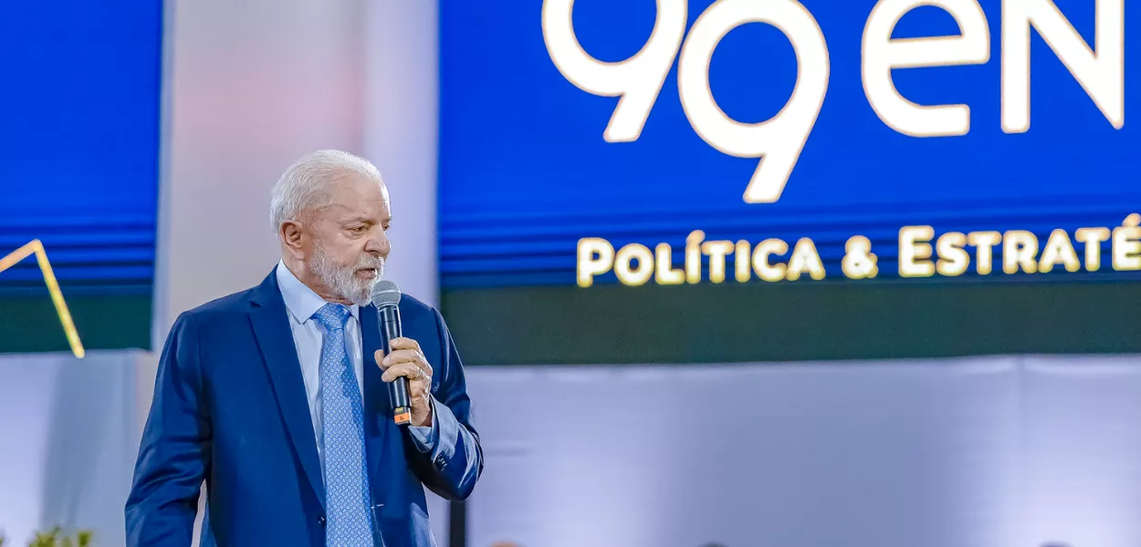 Lula expressa descontentamento com vídeo da marinha sobre “privilégios” militares