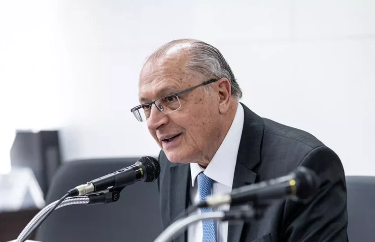 Alckmin destaca crescimento econômico do Brasil e alerta contra acomodação em seminário da câmara