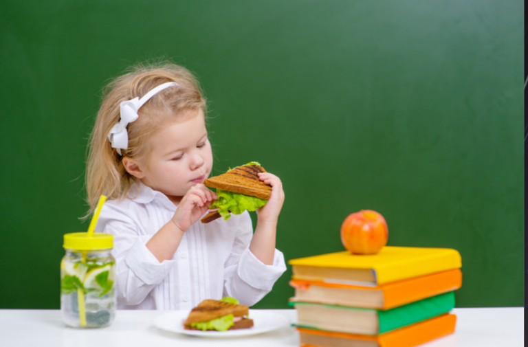 Proposta inclui formação de educadores, plano emergencial e campanhas que promovam inclusão e proteção de crianças com alergias alimentares