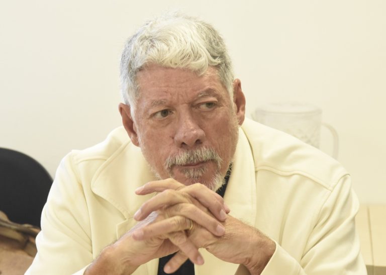 Ex-presidente da Funarte e ex-diretor do Theatro Municipal, o ator inicia gestão à frente da MARÉ, voltada a impulsionar turismo e cultura em Maricá.