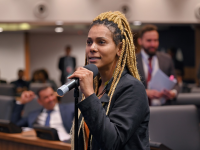 Deputada Dani Balbi protocola três projetos de lei na Alerj com foco em soberania digital, enfrentamento a golpes e proteção de consumidores na internet