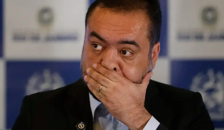 Deputados protocolam pedido de impeachment do governador Claudio Castro na Alerj