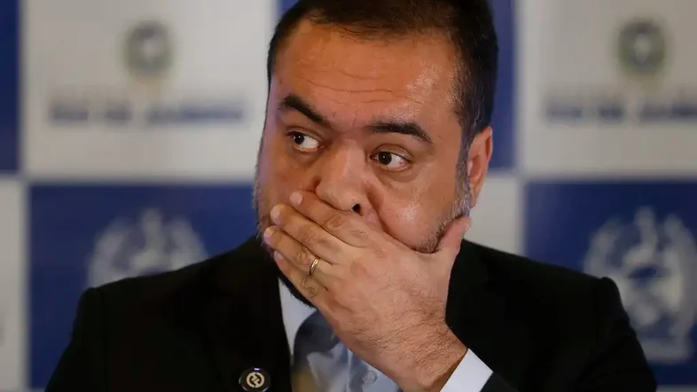 Deputados protocolam pedido de impeachment do governador Claudio Castro na Alerj