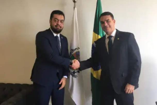 Real Time Big Data aponta liderança entre Castro e Flávio Bolsonaro no Senado