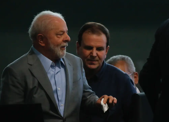 Eduardo Paes defende Lula, acusa Castro de ‘empurrar’ culpas e cobra transparência