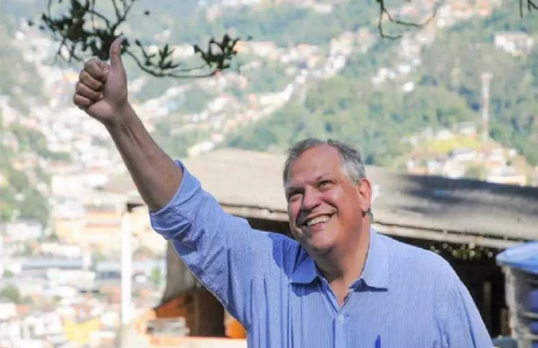 Rubens Bomtempo se filia ao PT e anuncia candidatura a deputado federal